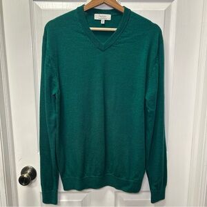 Turnbury Extra Fine Merino Wool Sweater, Men’s Medium, Green, V-Neck.
